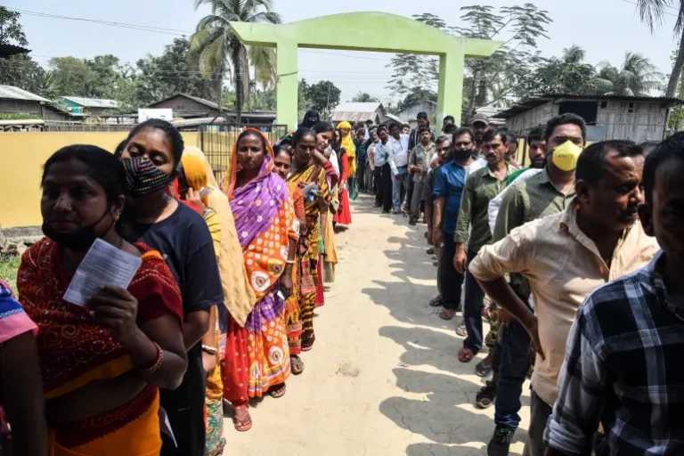 सर्वे में बंगाल में भगवा सरकार को पूर्ण बहुमत